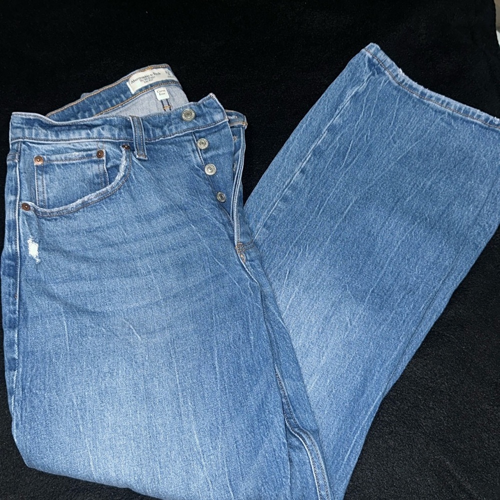 Abercrombie & fitch womens jeans the 90s baggy low rise jeans Size 4/27” waist.